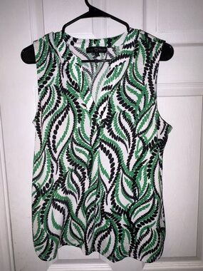 Fred David Green, Black & White Printed Sleeveless V-Neck Camisole